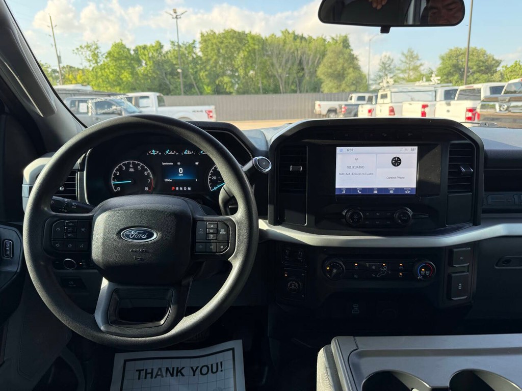 Ford F-150 Vehicle Full-screen Gallery Image 21