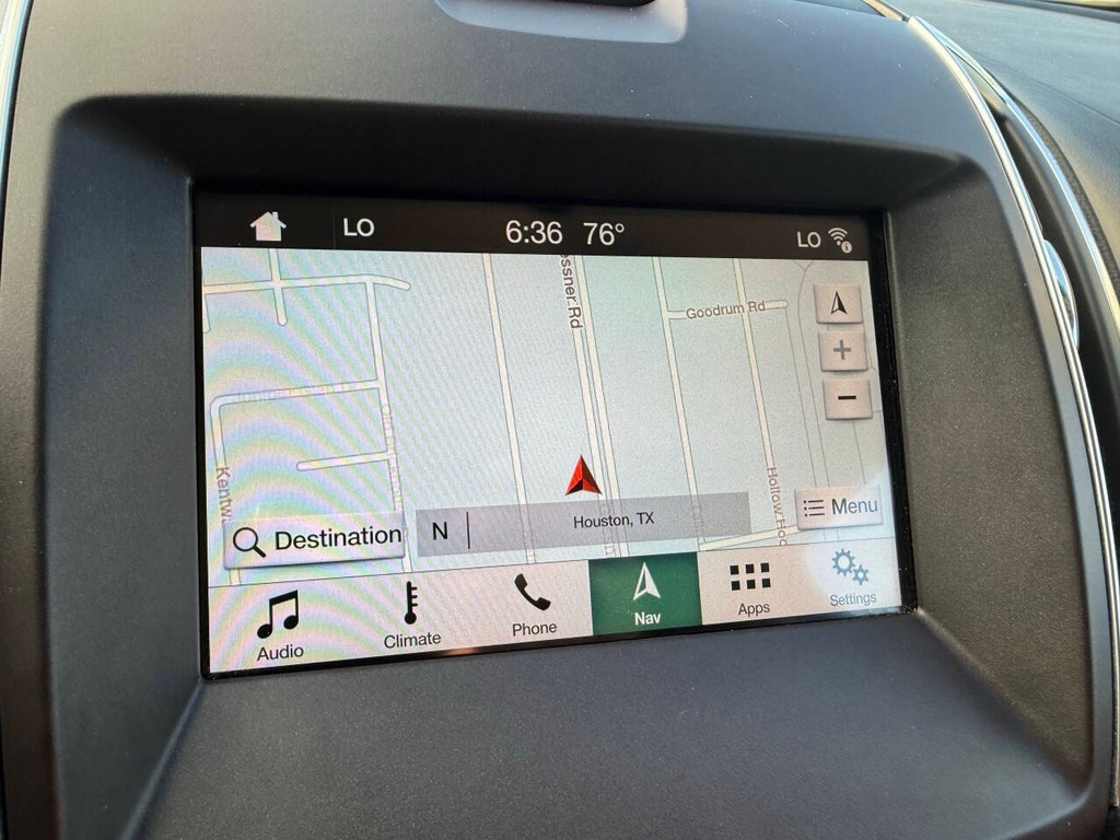 Ford Edge Vehicle Full-screen Gallery Image 27