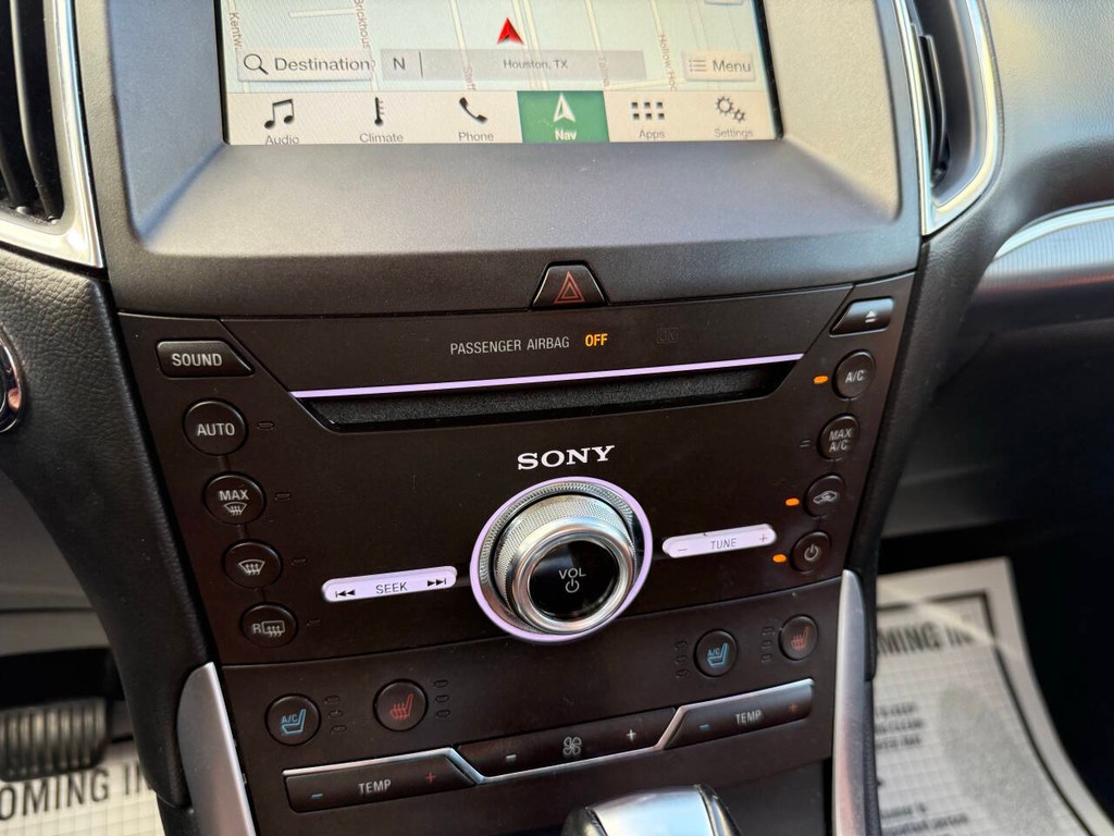 Ford Edge Vehicle Full-screen Gallery Image 29