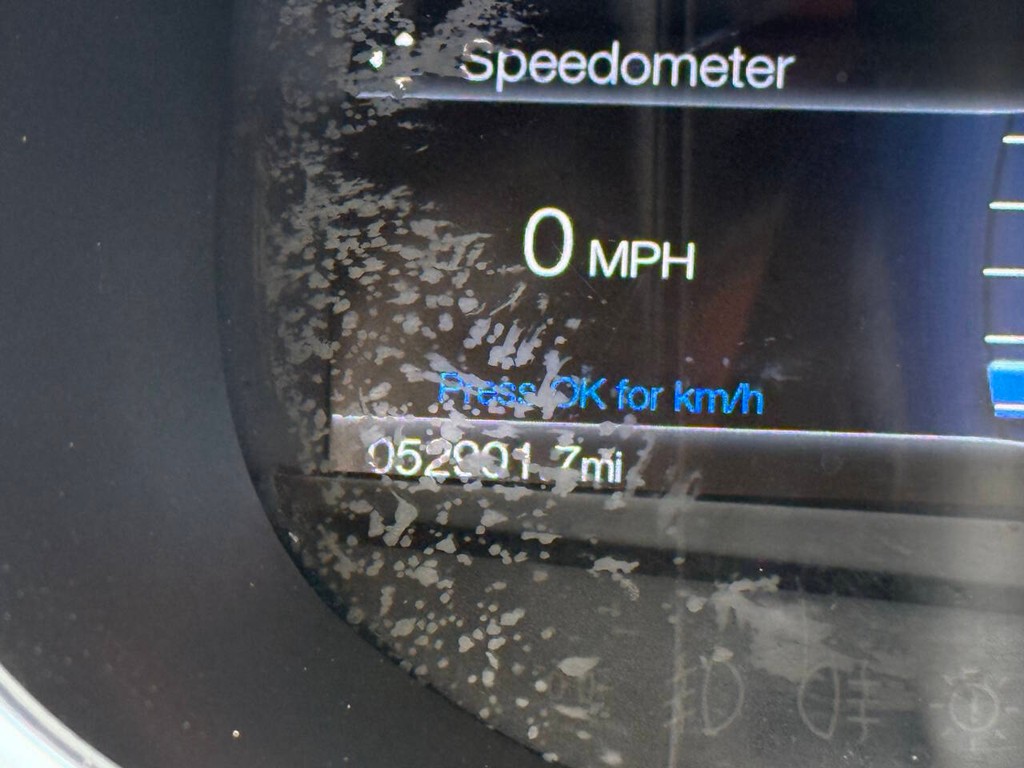 Ford Edge Vehicle Full-screen Gallery Image 36