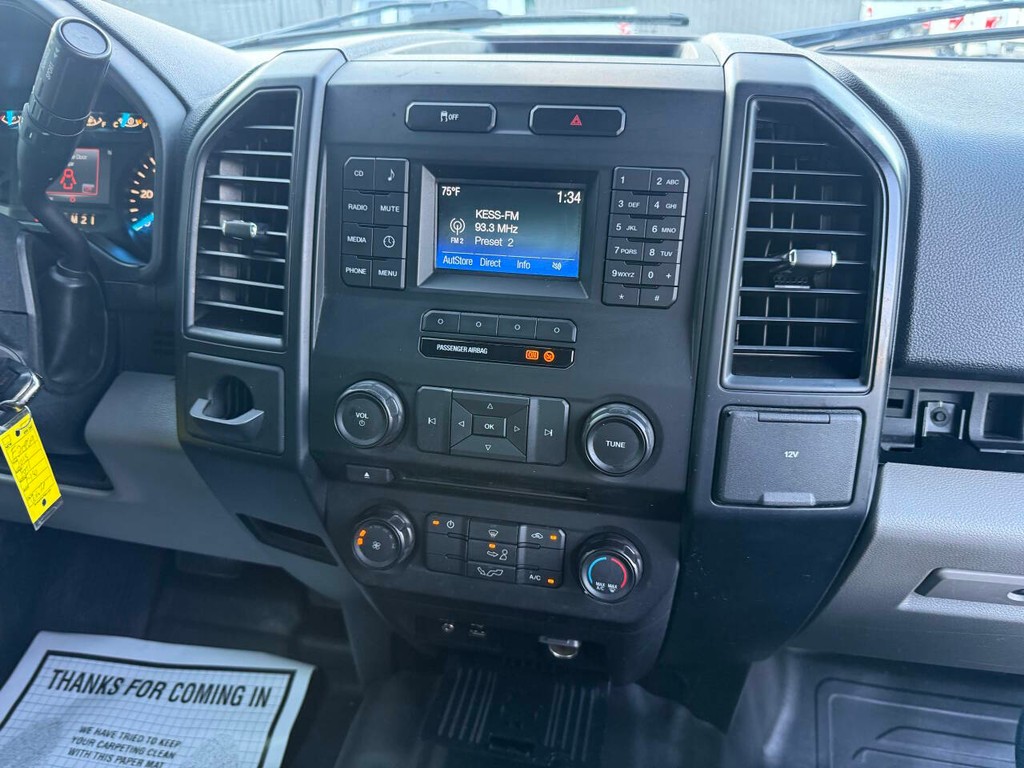 Ford F-150 Vehicle Full-screen Gallery Image 21