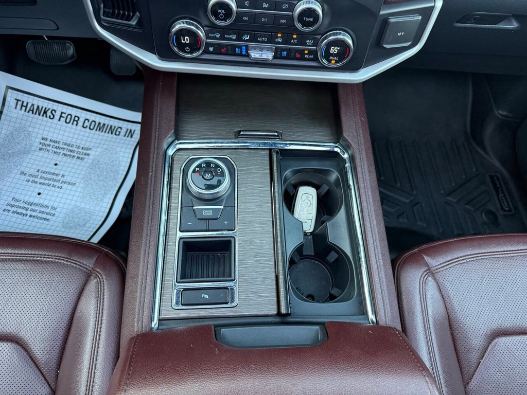 Ford Expedition Max Vehicle Full-screen Gallery Image 30