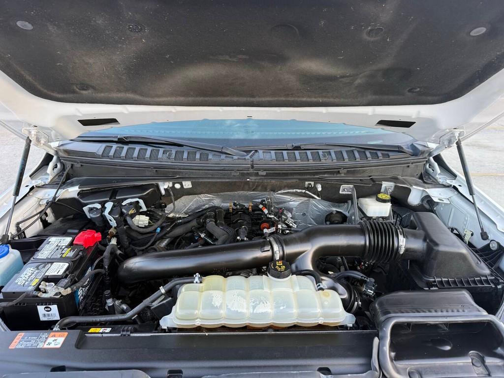 Ford Expedition Max Vehicle Full-screen Gallery Image 38