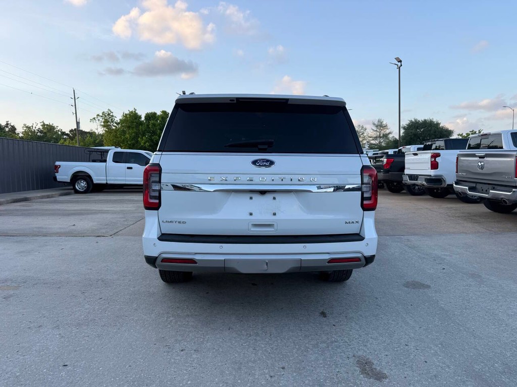 Ford Expedition Max Vehicle Full-screen Gallery Image 42