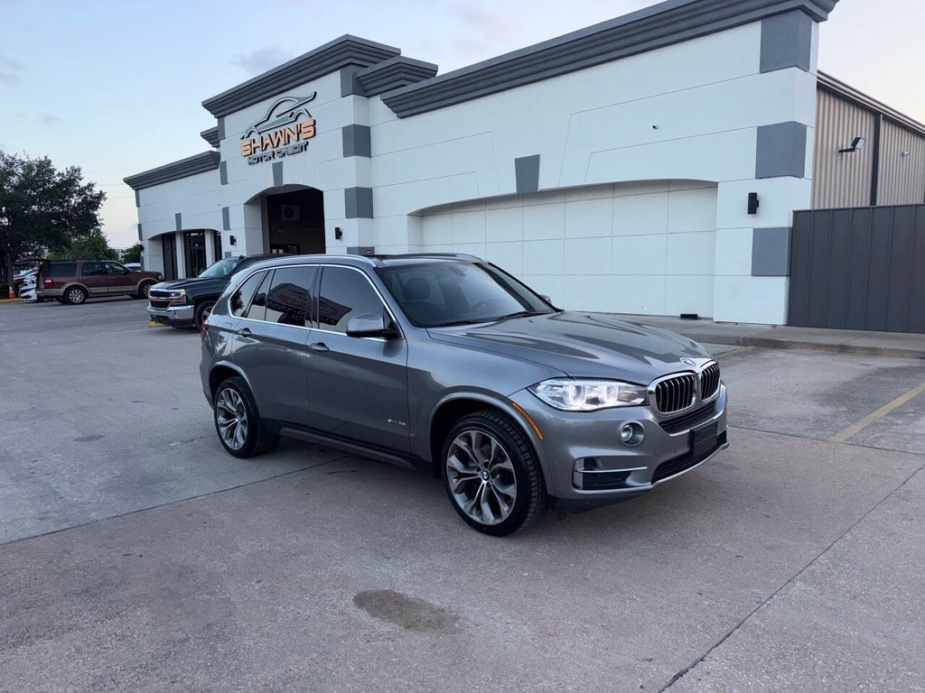 BMW X5 Vehicle Full-screen Gallery Image 43