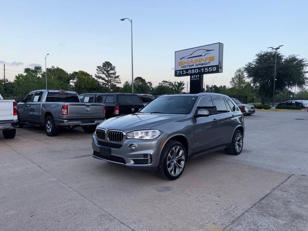 BMW X5 Vehicle Full-screen Gallery Image 45