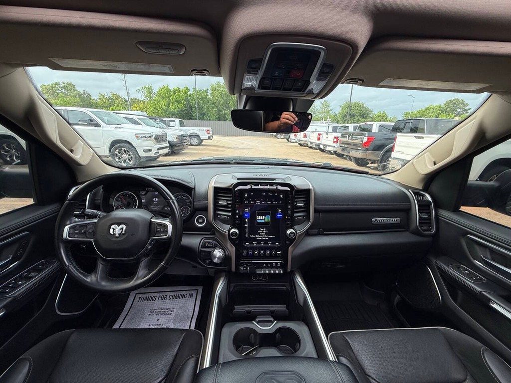 Ram 1500 Vehicle Full-screen Gallery Image 18