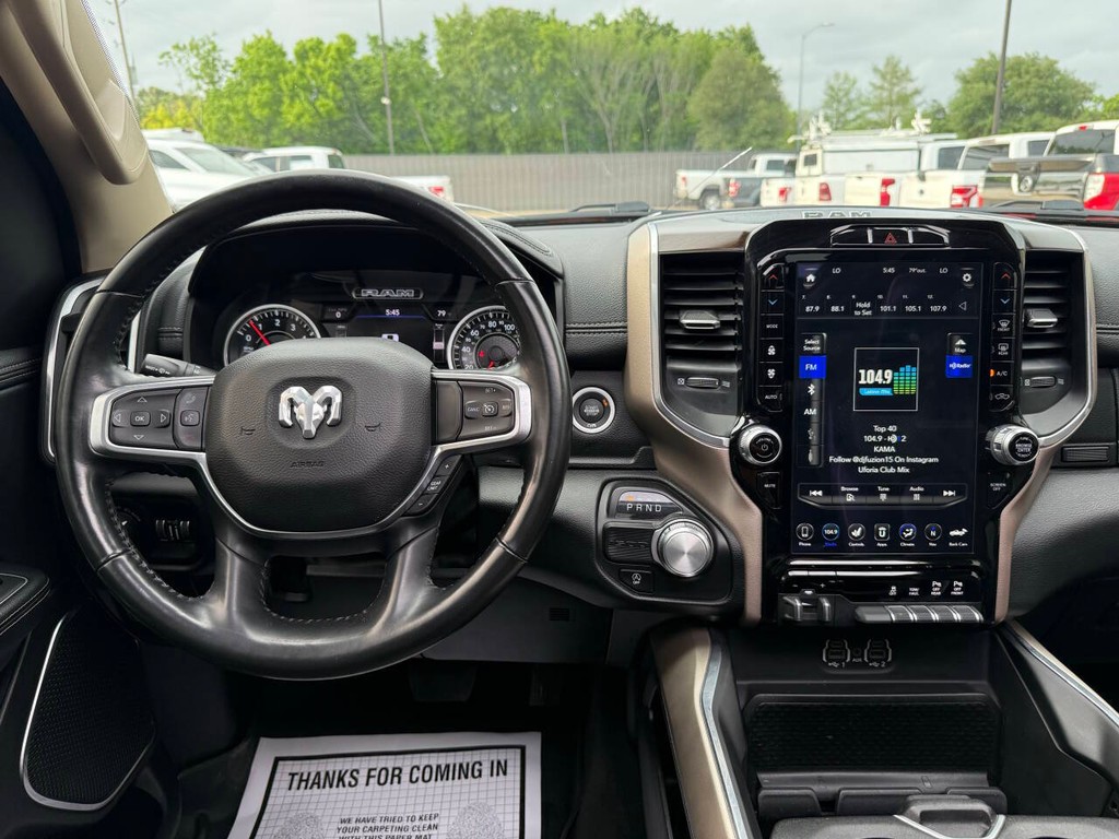 Ram 1500 Vehicle Full-screen Gallery Image 21