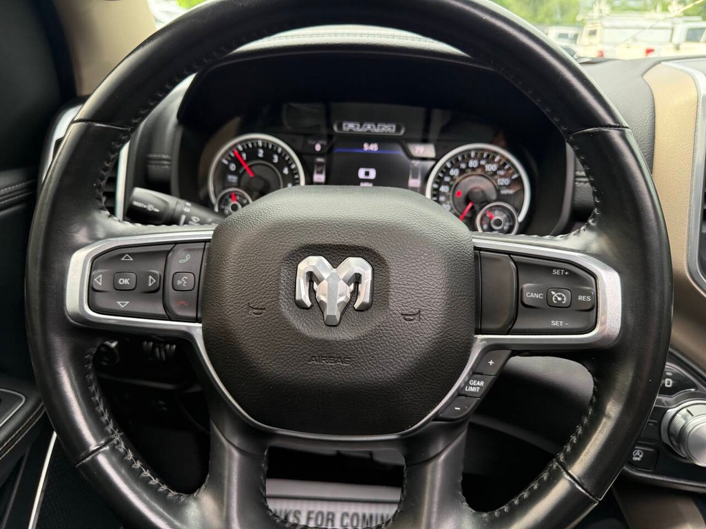 Ram 1500 Vehicle Full-screen Gallery Image 23