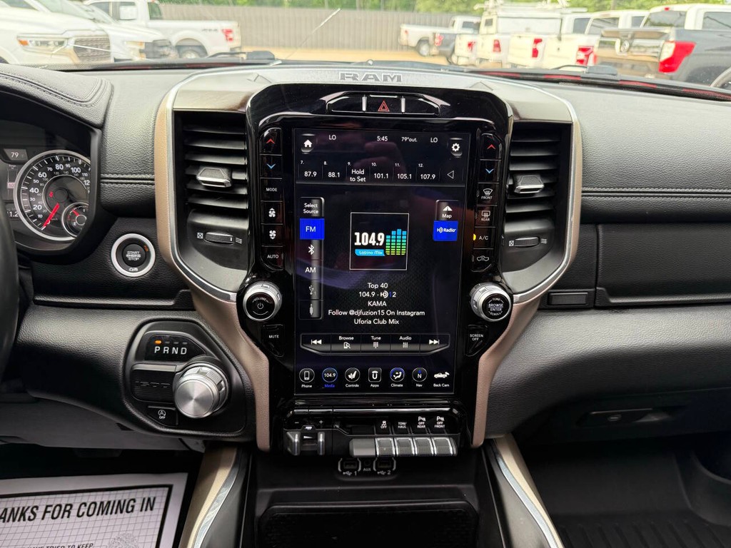 Ram 1500 Vehicle Full-screen Gallery Image 24