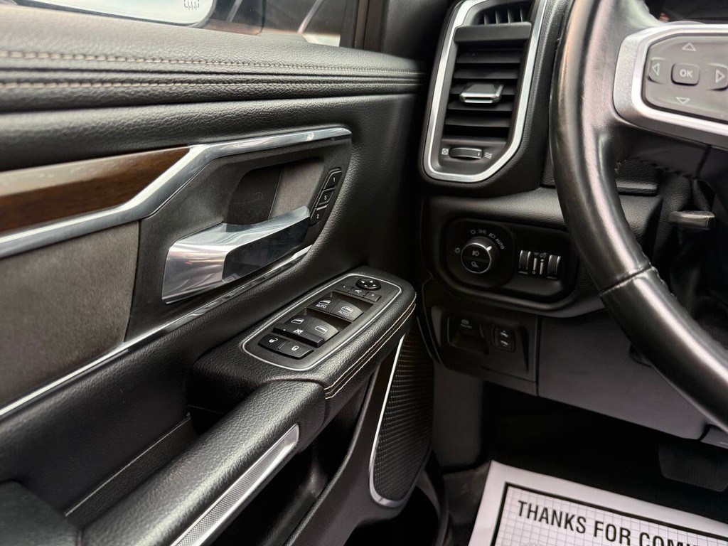 Ram 1500 Vehicle Full-screen Gallery Image 29