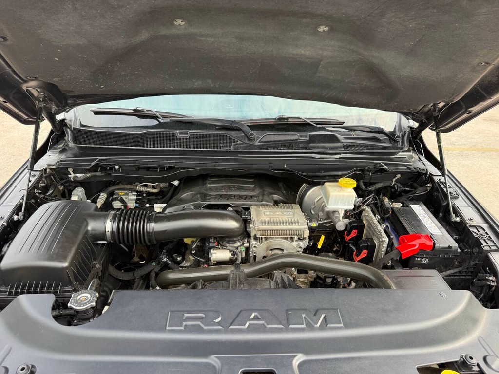 Ram 1500 Vehicle Full-screen Gallery Image 35