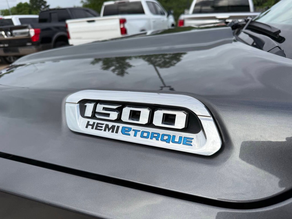 Ram 1500 Vehicle Full-screen Gallery Image 36