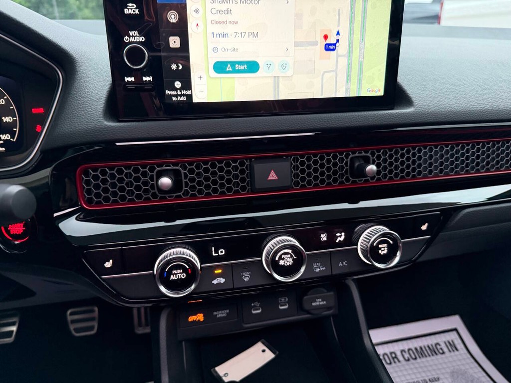 Honda Civic Si Vehicle Full-screen Gallery Image 26