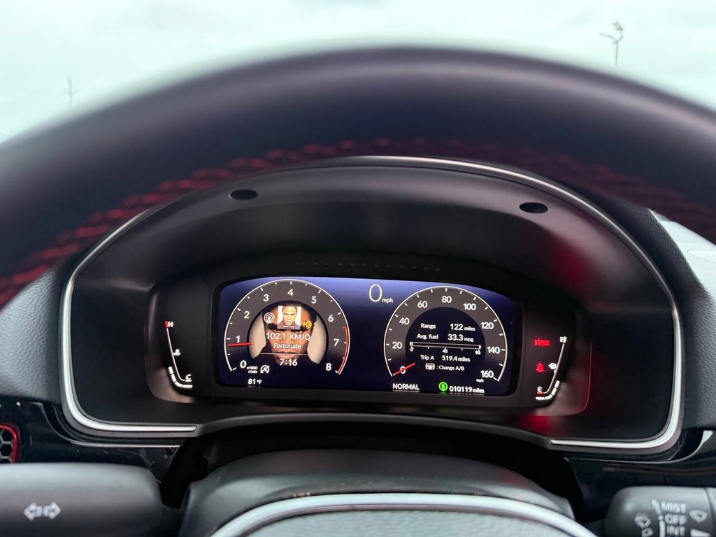 Honda Civic Si Vehicle Full-screen Gallery Image 32