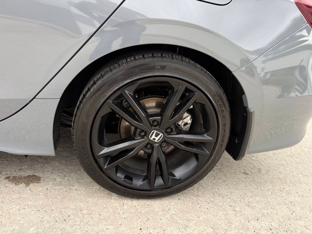 Honda Civic Si Vehicle Full-screen Gallery Image 36