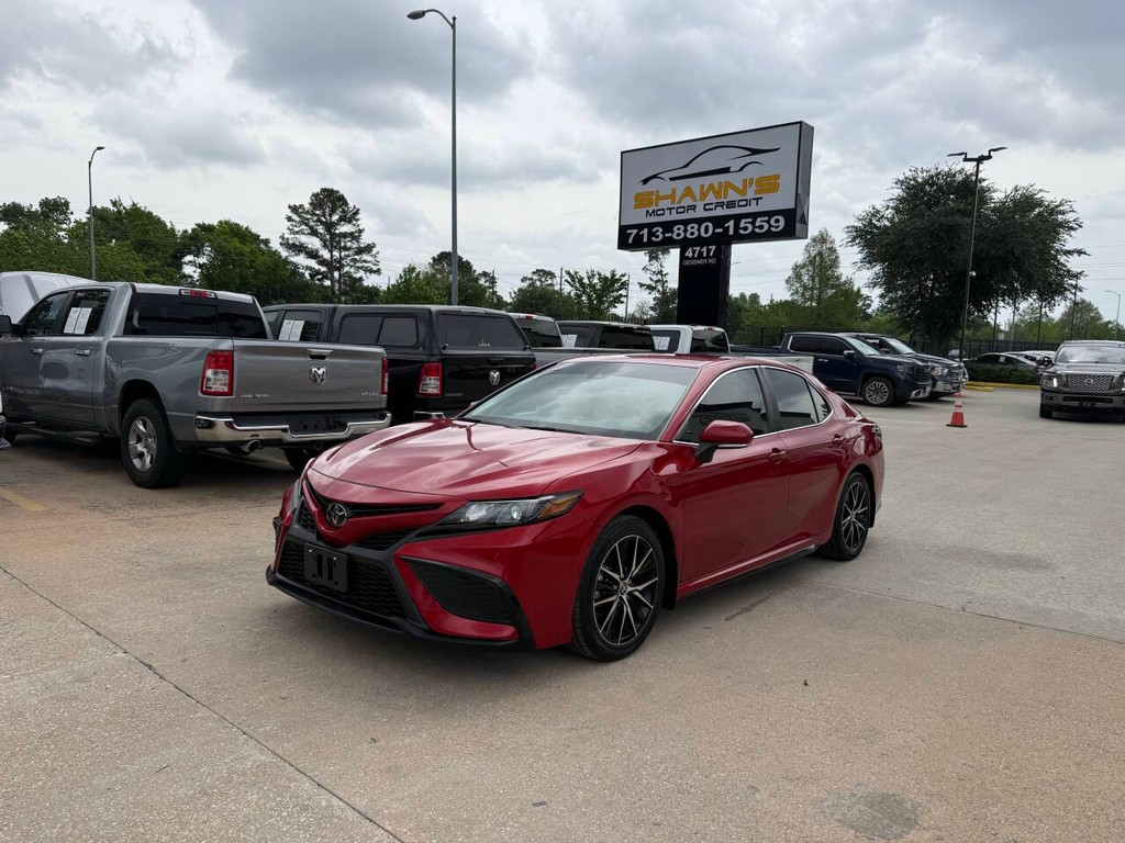 Toyota Camry Vehicle Full-screen Gallery Image 03