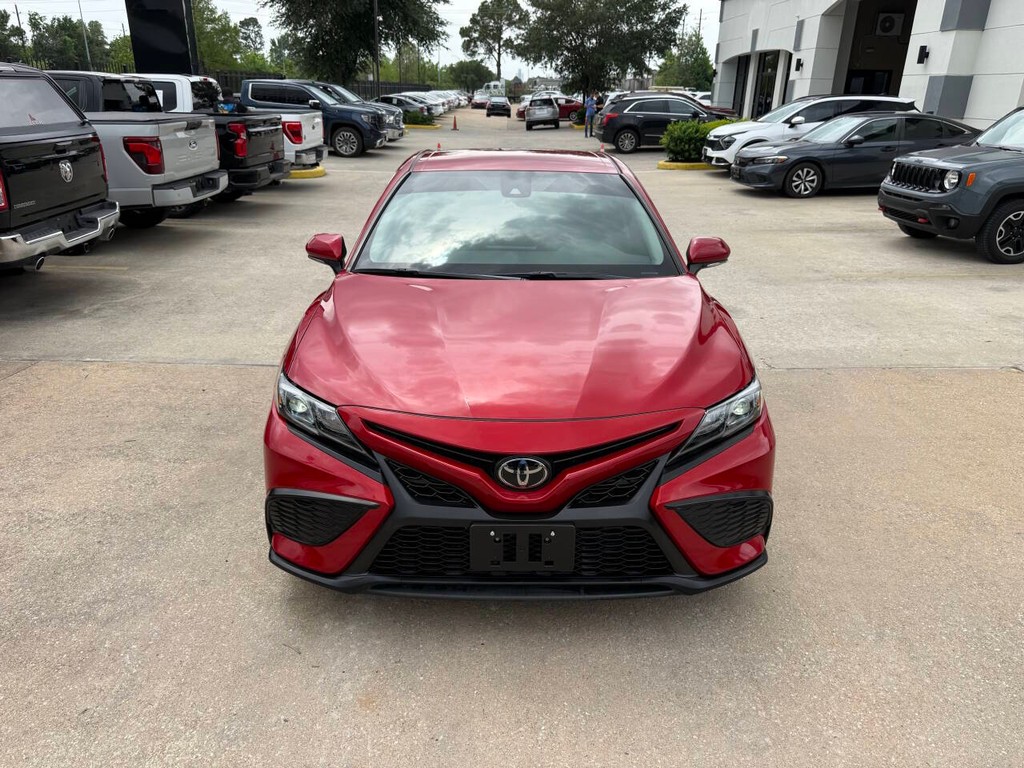 Toyota Camry Vehicle Full-screen Gallery Image 37