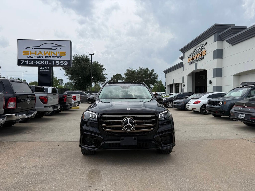 Mercedes-Benz GLS Vehicle Full-screen Gallery Image 45