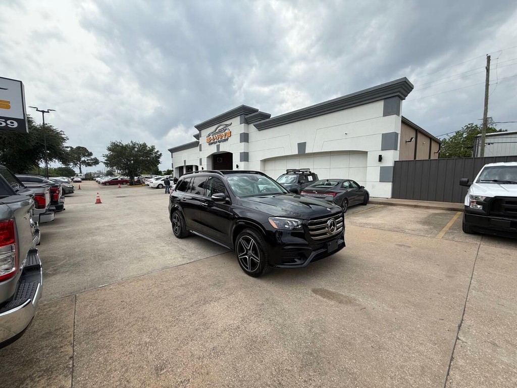 Mercedes-Benz GLS Vehicle Full-screen Gallery Image 48