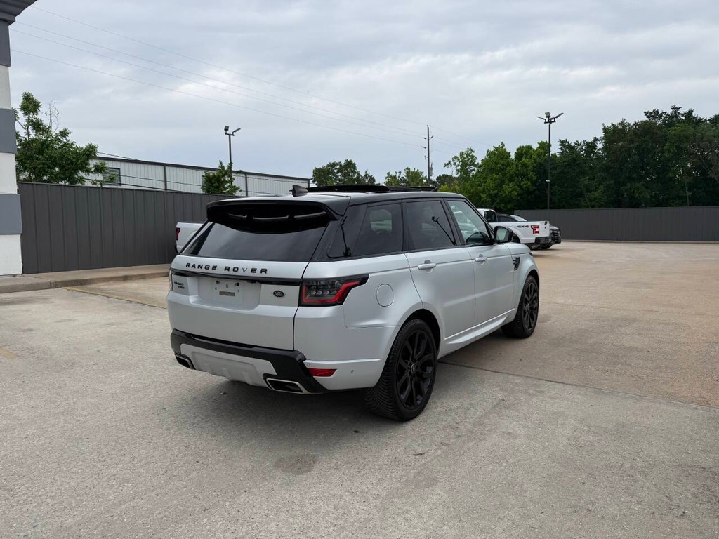 Land Rover Range Rover Sport Vehicle Full-screen Gallery Image 05