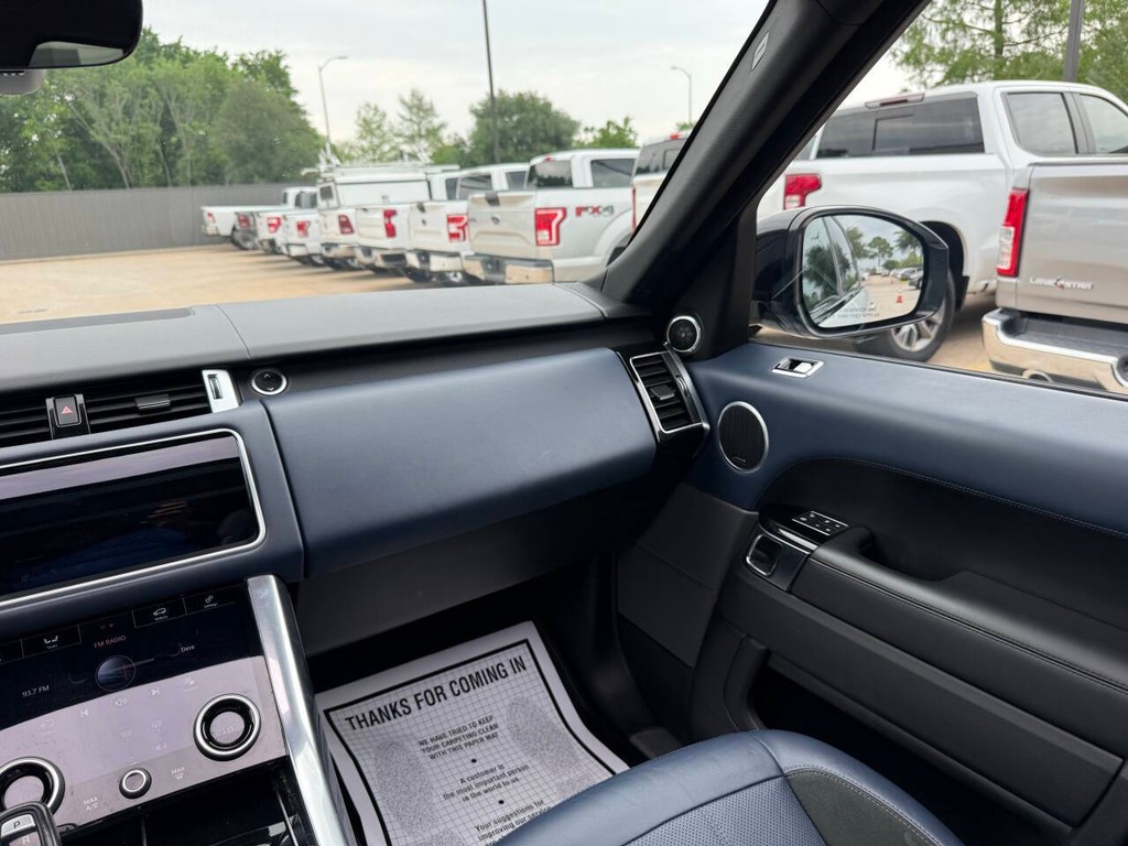 Land Rover Range Rover Sport Vehicle Full-screen Gallery Image 20