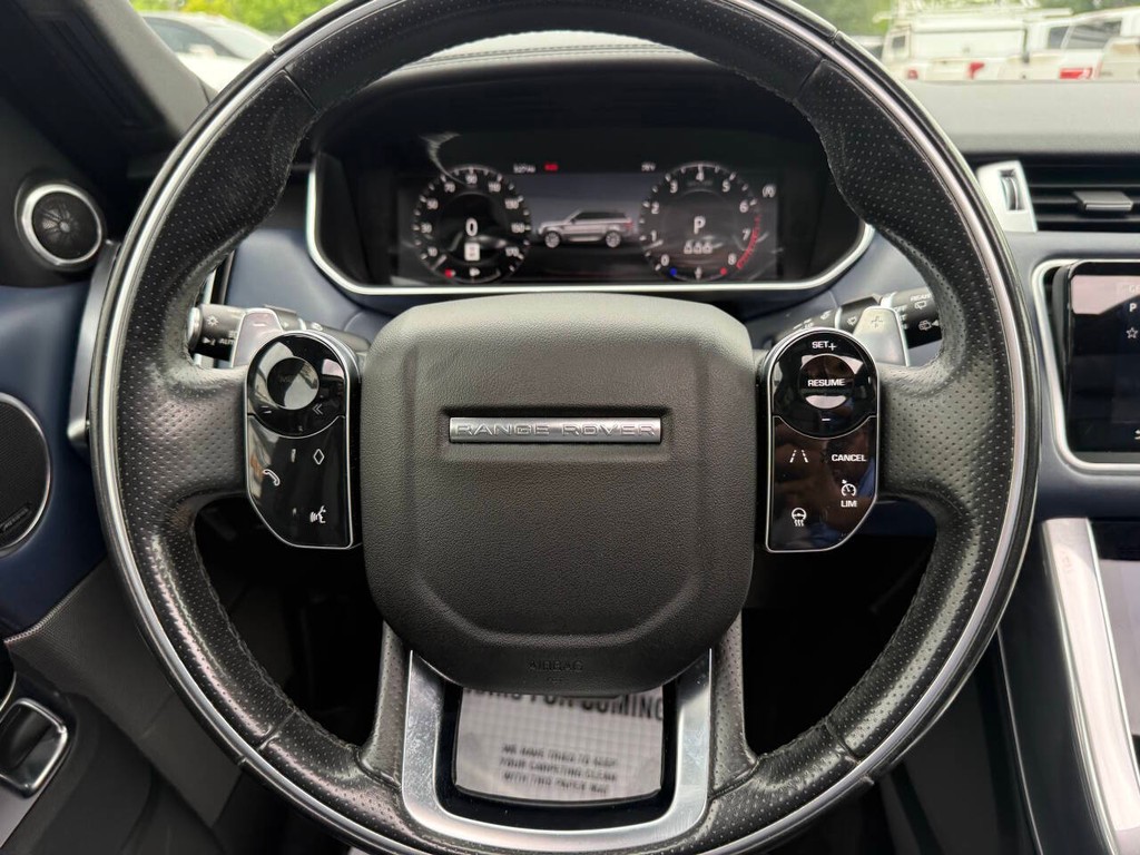 Land Rover Range Rover Sport Vehicle Full-screen Gallery Image 23