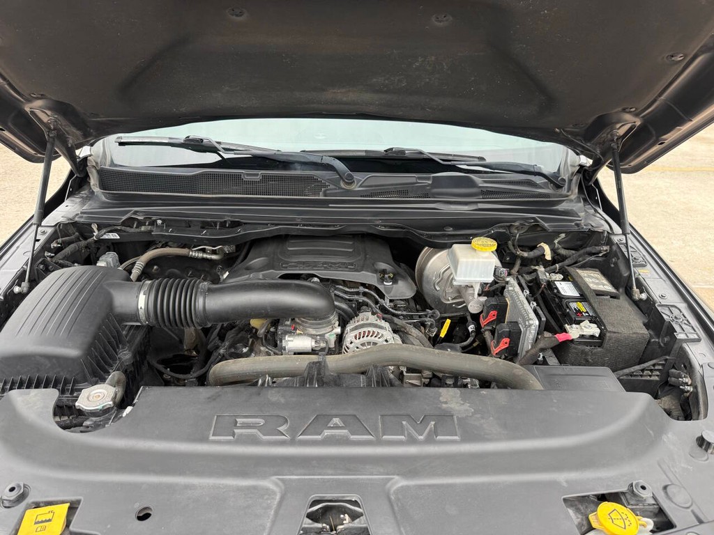 Ram 1500 Vehicle Full-screen Gallery Image 35