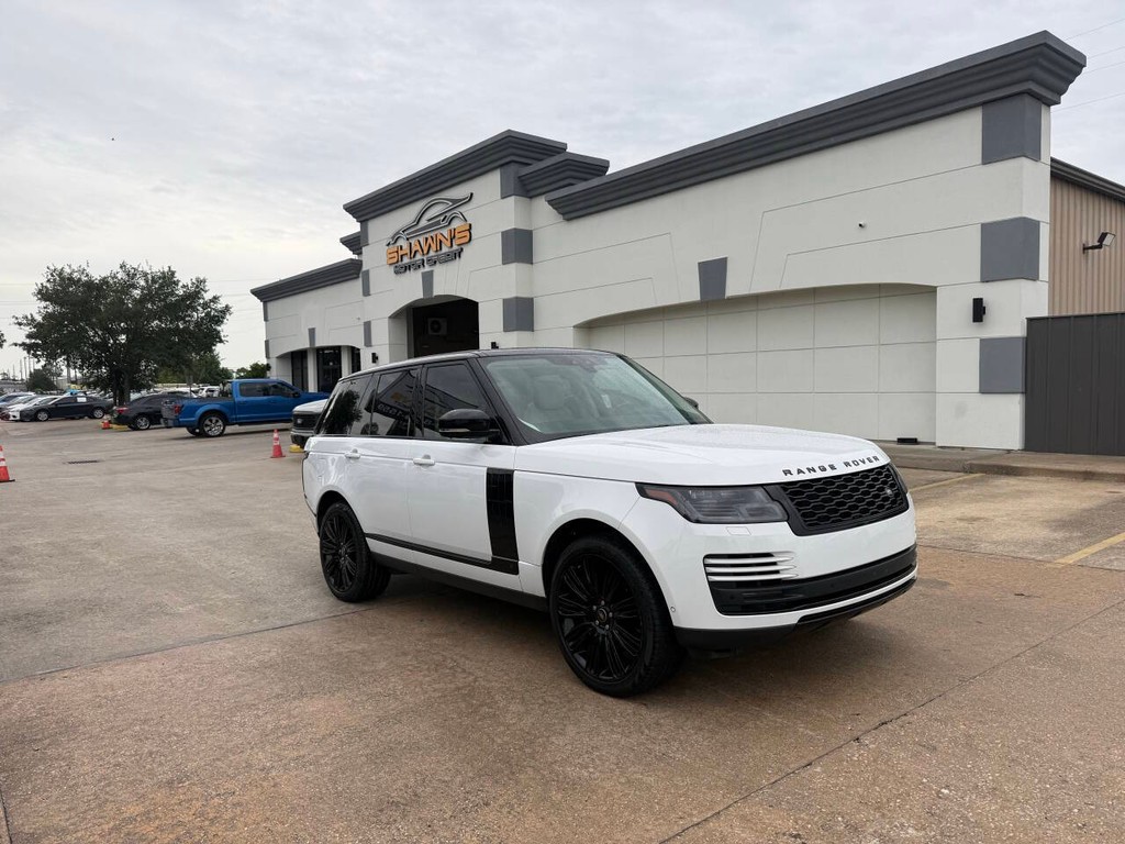 Land Rover Range Rover Vehicle Full-screen Gallery Image 02