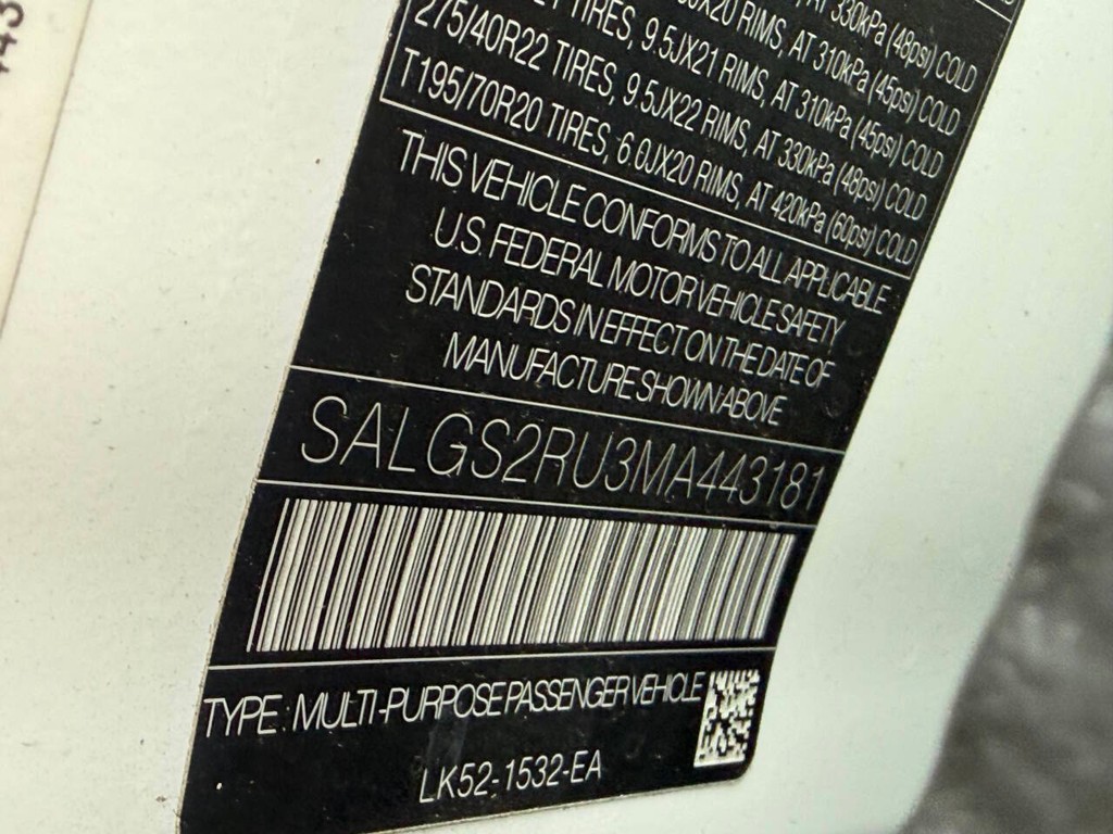 Land Rover Range Rover Vehicle Full-screen Gallery Image 35