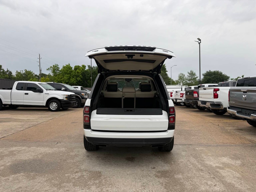 Land Rover Range Rover Vehicle Full-screen Gallery Image 42