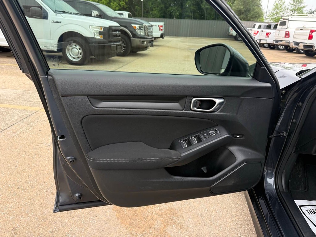 Honda Civic Sedan Vehicle Full-screen Gallery Image 08