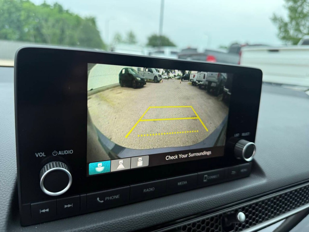 Honda Civic Sedan Vehicle Full-screen Gallery Image 26