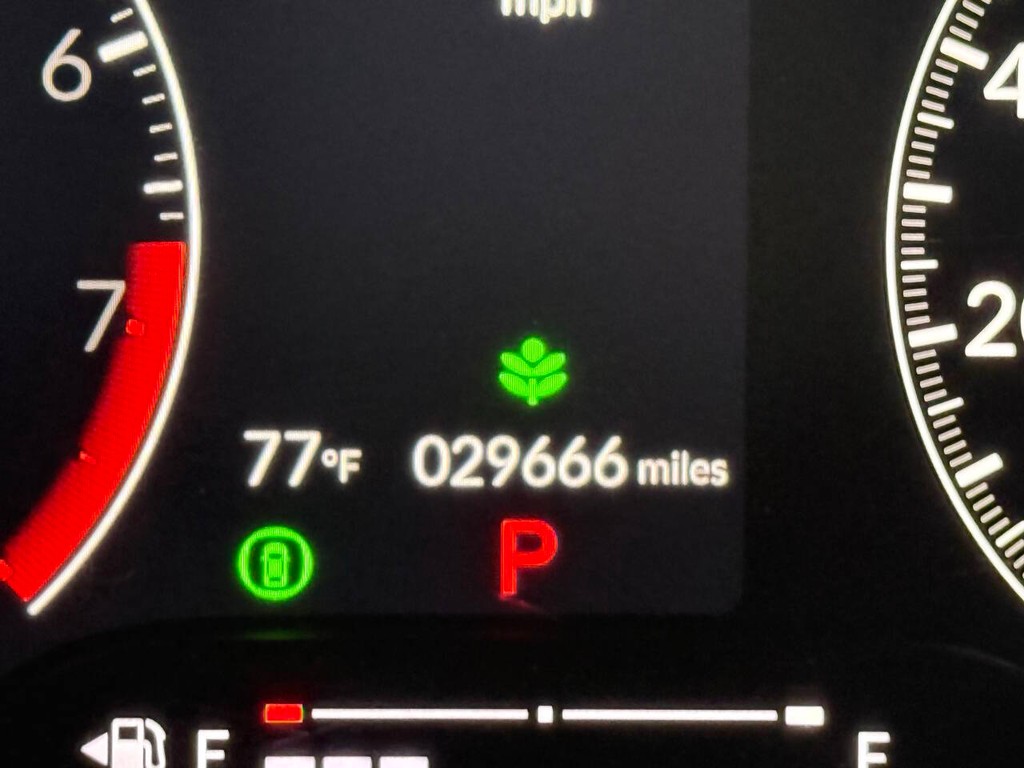 Honda Civic Sedan Vehicle Full-screen Gallery Image 32