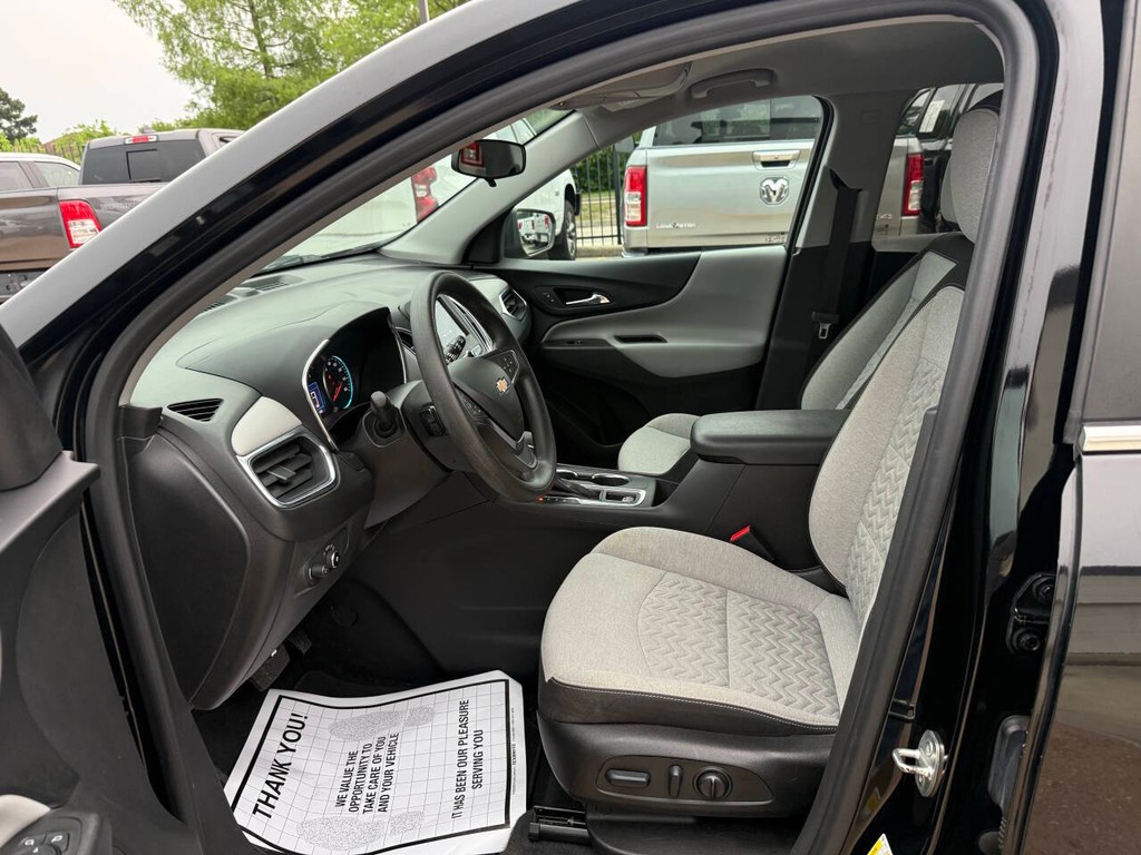 Chevrolet Equinox Vehicle Full-screen Gallery Image 07