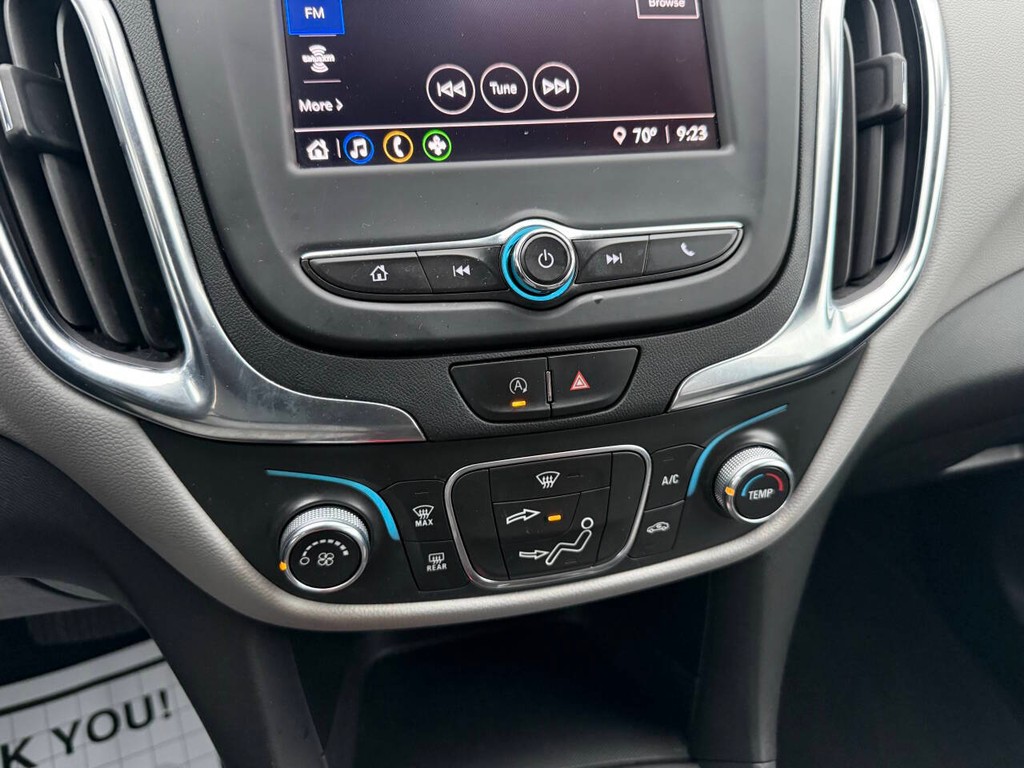 Chevrolet Equinox Vehicle Full-screen Gallery Image 28