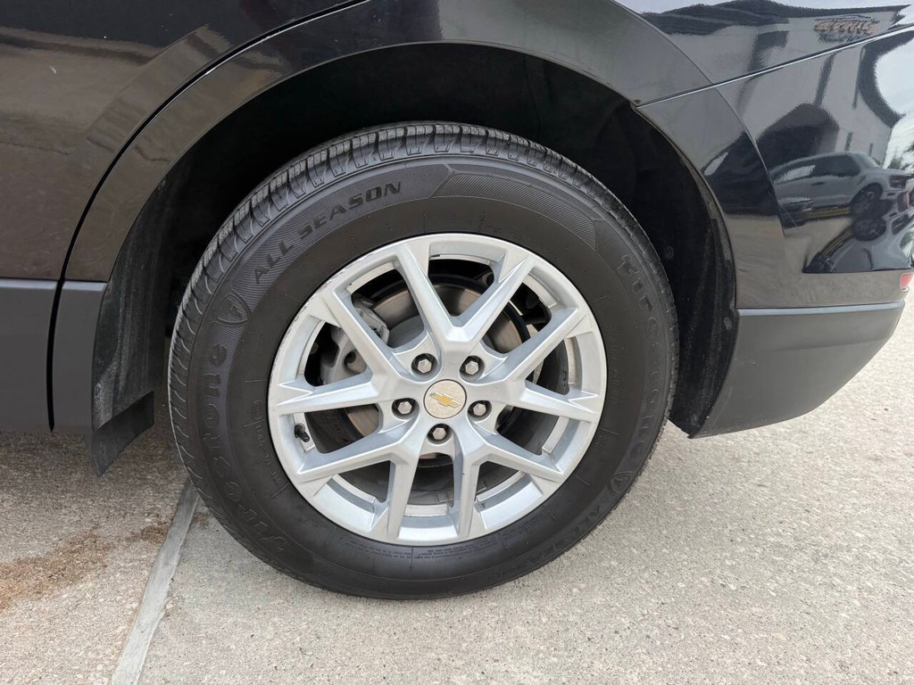 Chevrolet Equinox Vehicle Full-screen Gallery Image 35