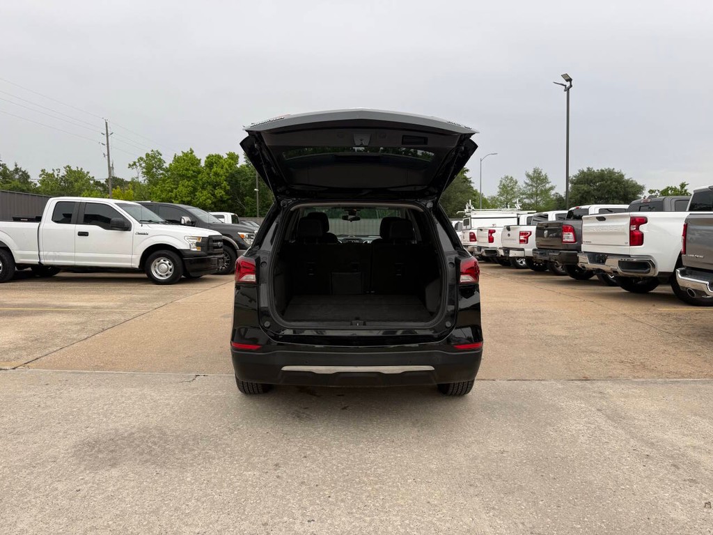 Chevrolet Equinox Vehicle Full-screen Gallery Image 36