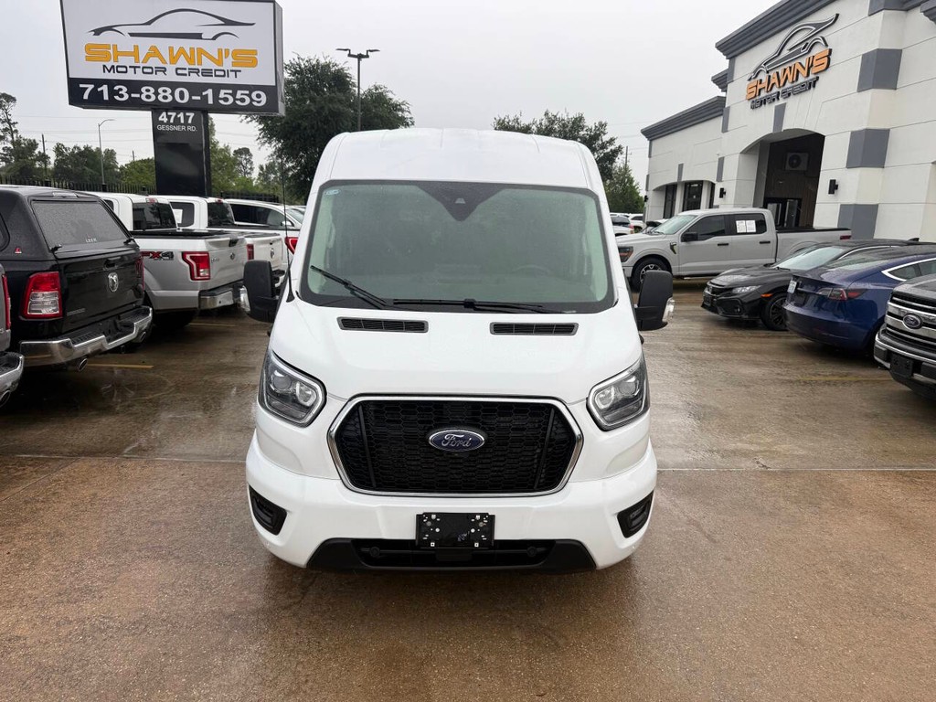 Ford Transit Passenger Wagon Vehicle Full-screen Gallery Image 39