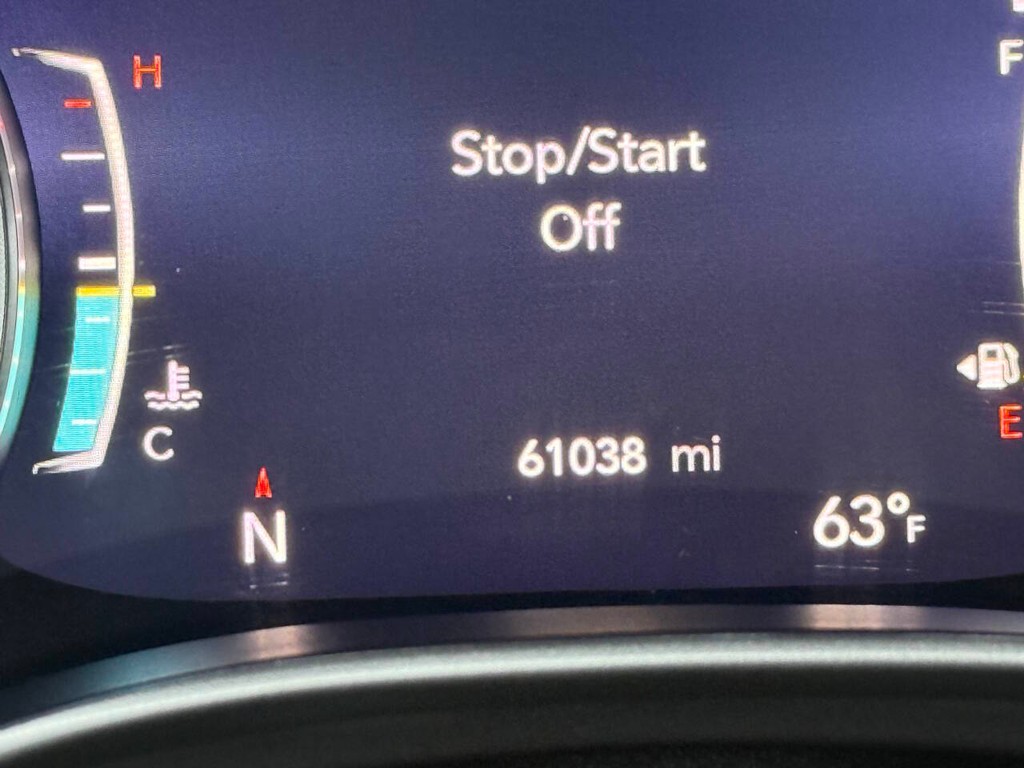 Chrysler Pacifica Vehicle Full-screen Gallery Image 29