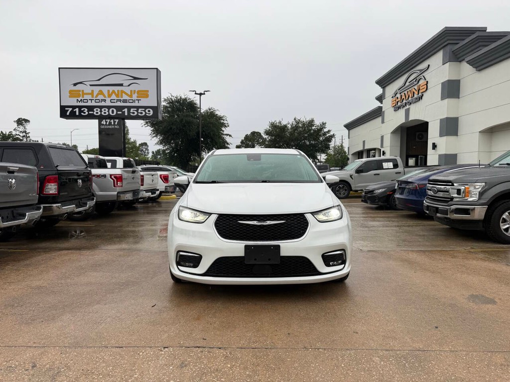 Chrysler Pacifica Vehicle Full-screen Gallery Image 38