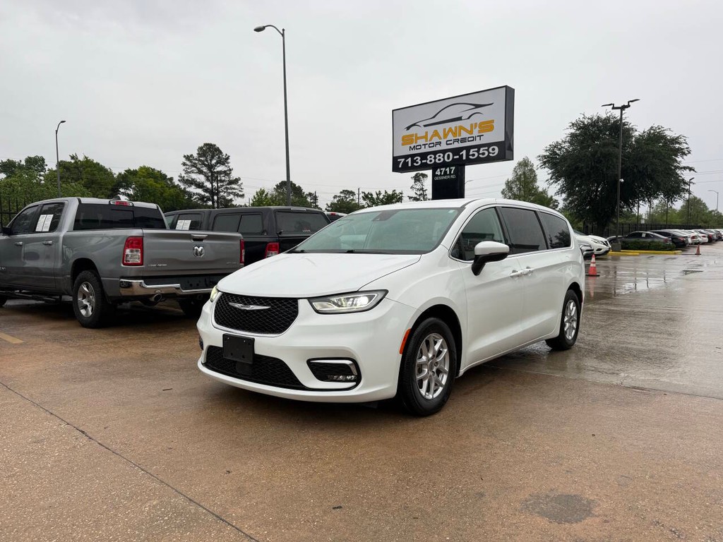 Chrysler Pacifica Vehicle Full-screen Gallery Image 40