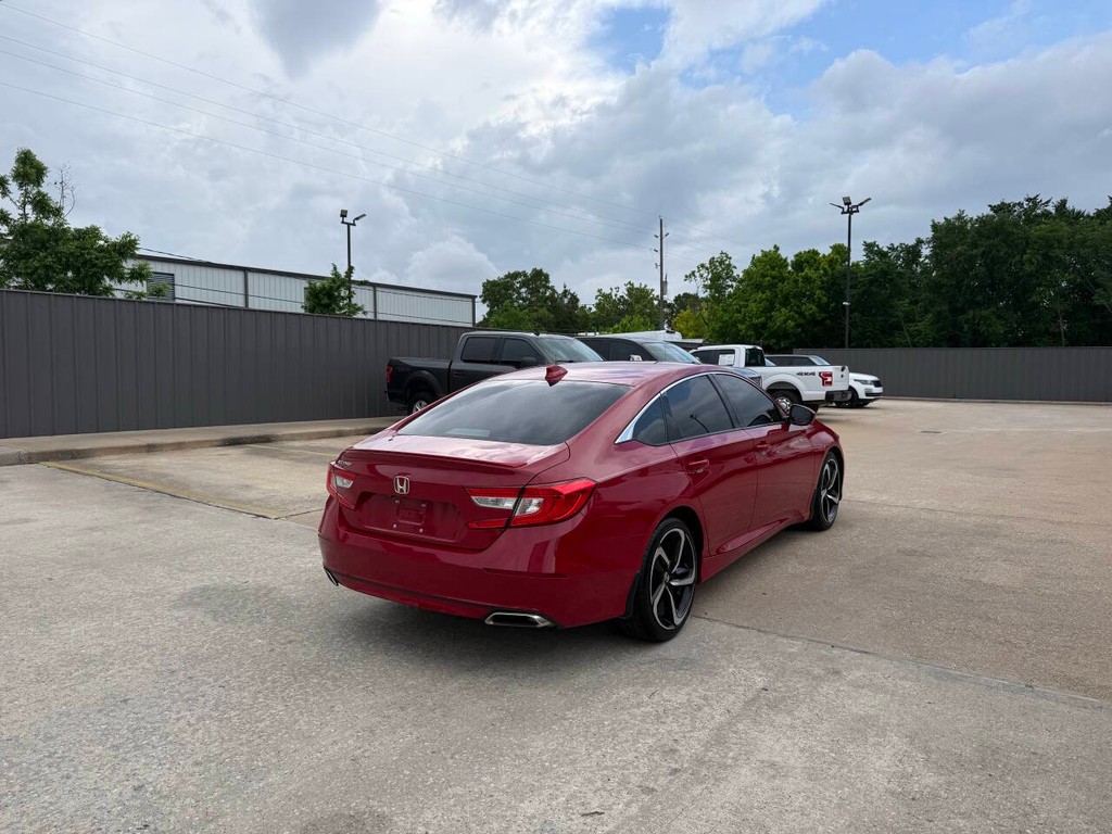 Honda Accord Sedan Vehicle Full-screen Gallery Image 05