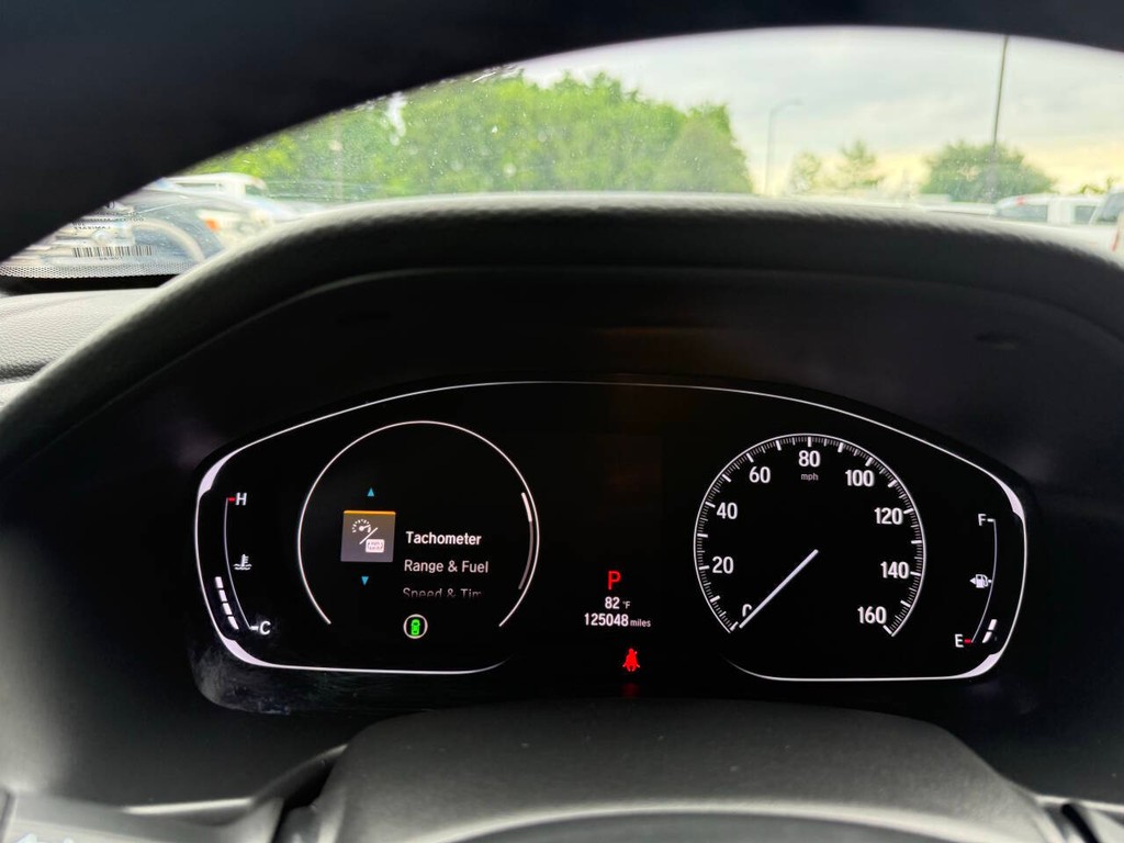 Honda Accord Sedan Vehicle Full-screen Gallery Image 33