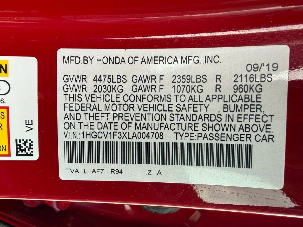 Honda Accord Sedan Vehicle Full-screen Gallery Image 35