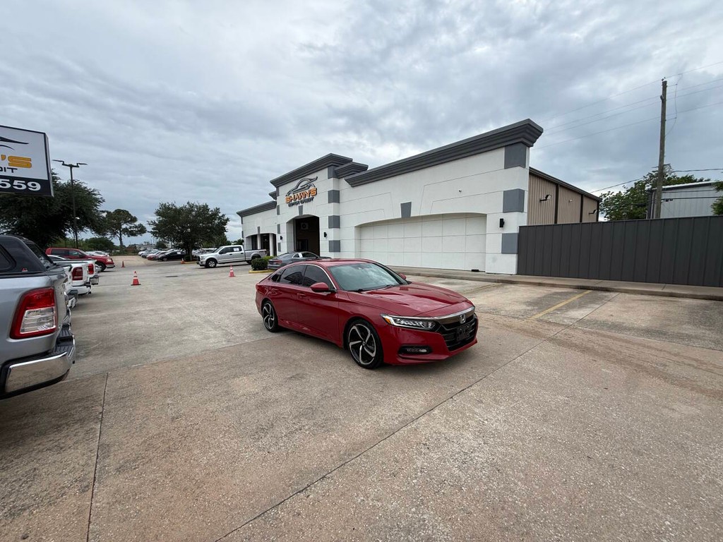 Honda Accord Sedan Vehicle Full-screen Gallery Image 43