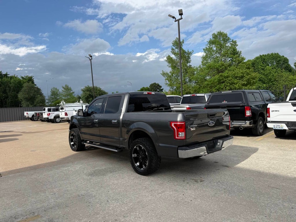Ford F-150 Vehicle Full-screen Gallery Image 04