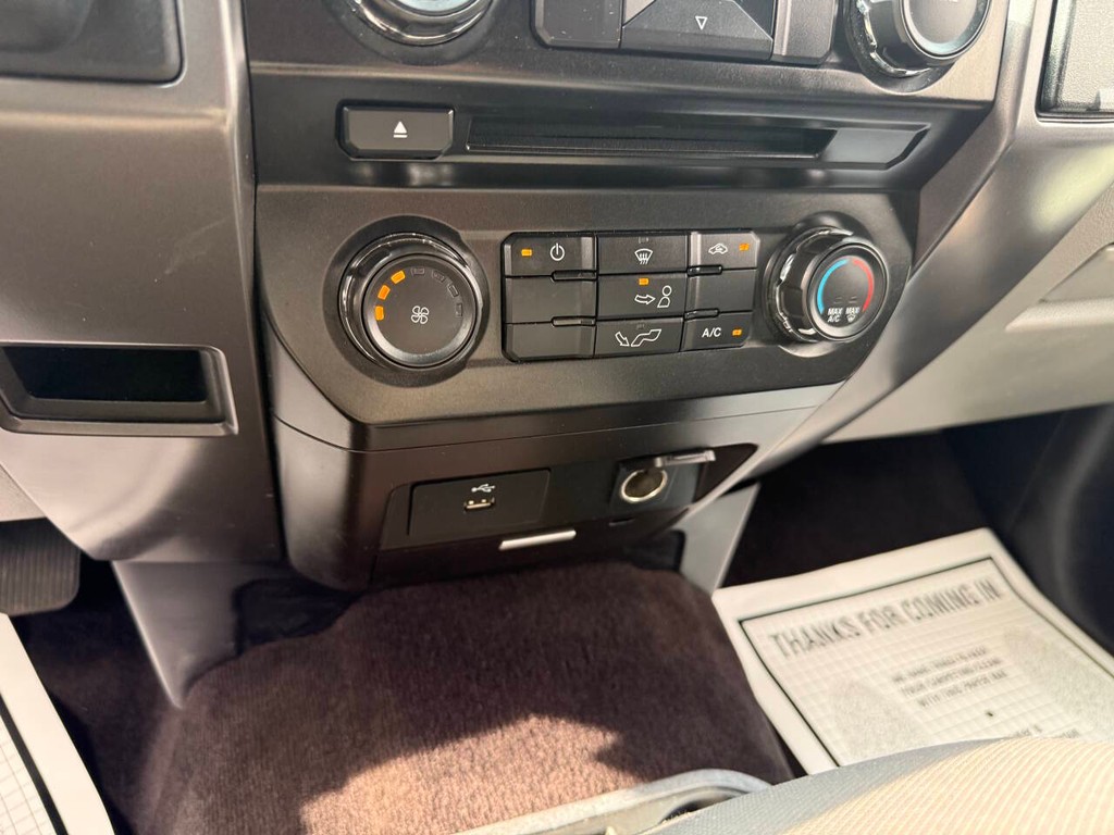 Ford F-150 Vehicle Full-screen Gallery Image 27