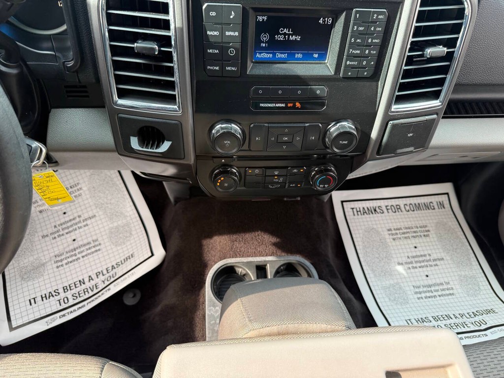 Ford F-150 Vehicle Full-screen Gallery Image 28