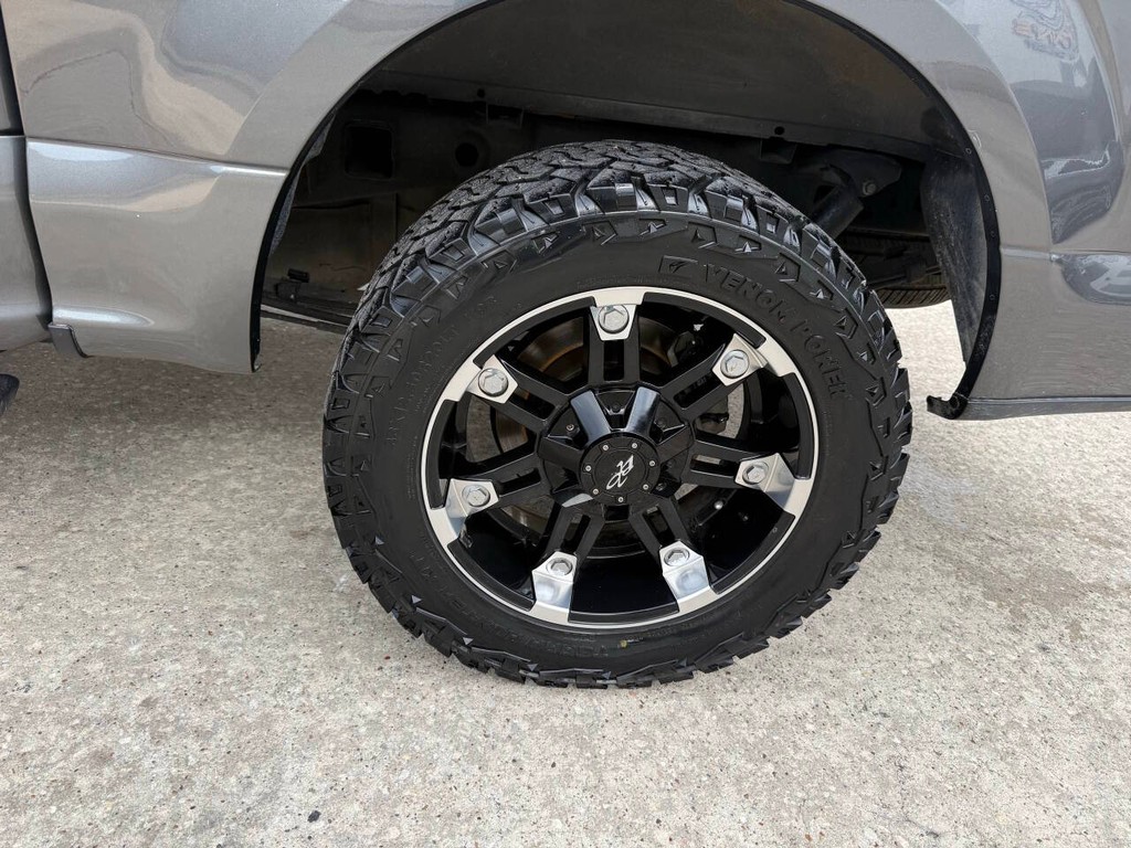 Ford F-150 Vehicle Full-screen Gallery Image 35